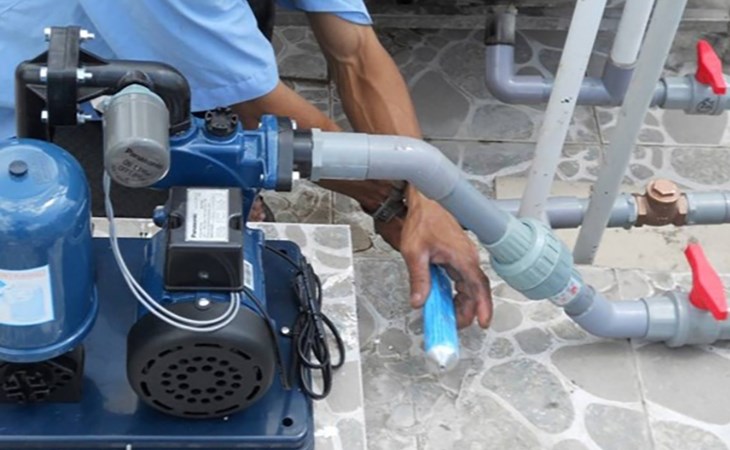 Máy lọc nước không chạy có thể do máy bơm nước bị hỏng